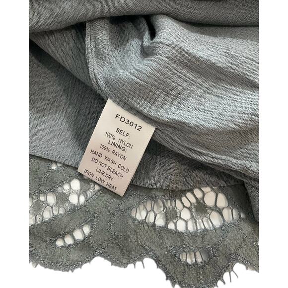 Flutter Dance & Marvel Women Size Medium Gray Lace Dress (30-481) - Picture 6 of 6